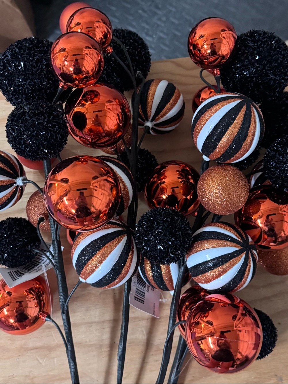 Source Unknown Black, Orange & White Decorative Holiday Pick Stems